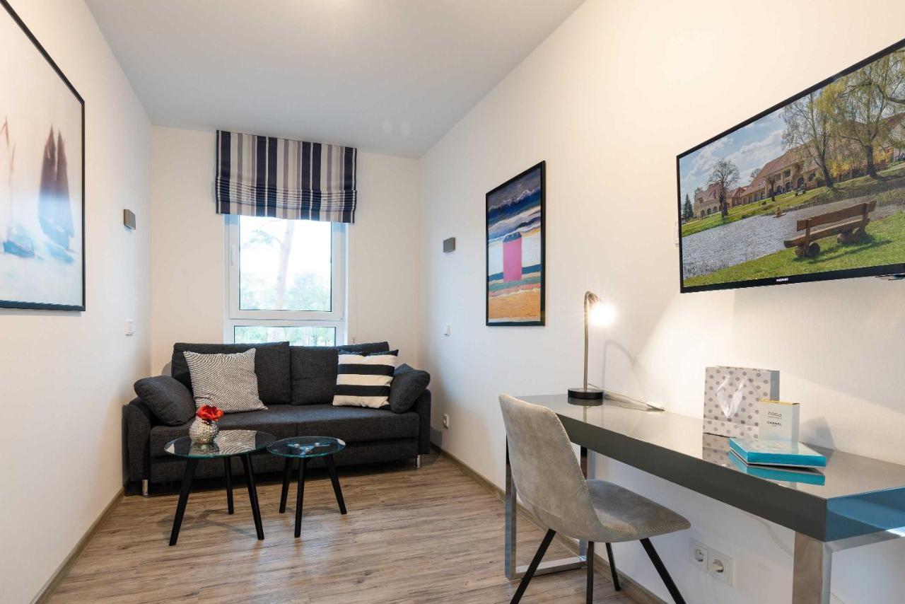 Appartement "Diamant" Mit Penthouseflair - Oase Am Haff Garz  Exteriör bild