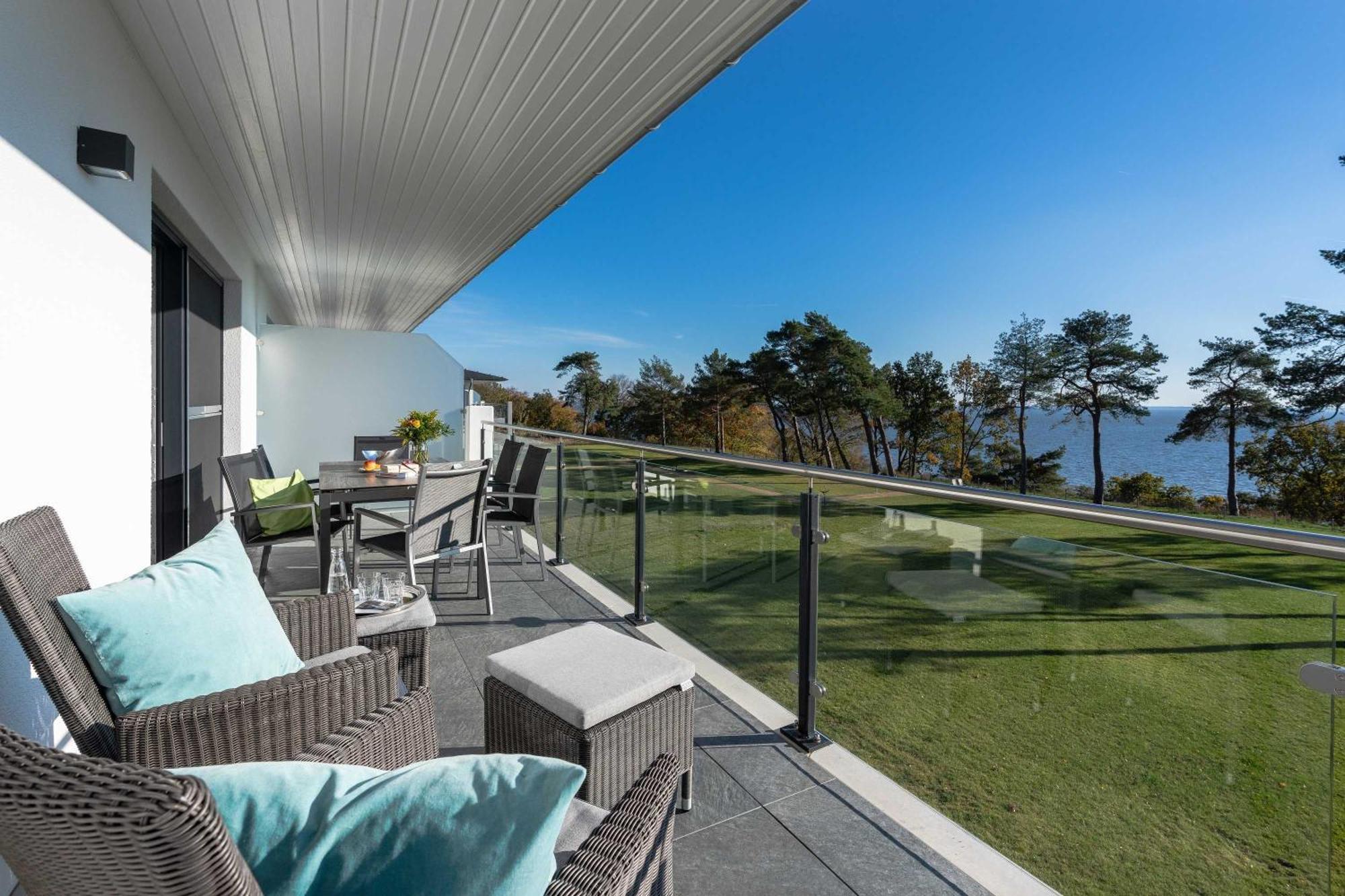 Appartement "Diamant" Mit Penthouseflair - Oase Am Haff Garz  Rum bild